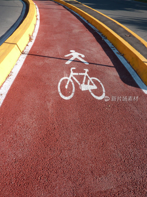 意大利佛罗伦萨的自行车红色小路