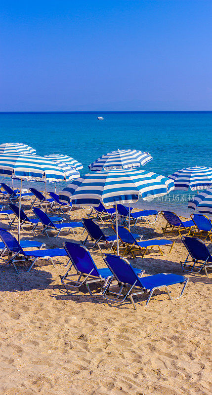 希腊海滩umprellas