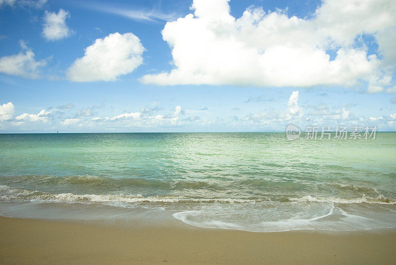 充满戏剧性的异国情调的加勒比海海景