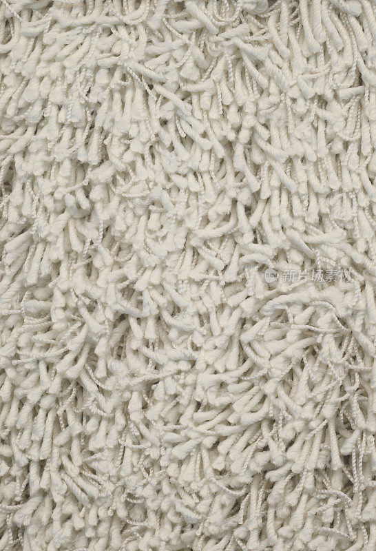 白色毛茸茸的地毯
