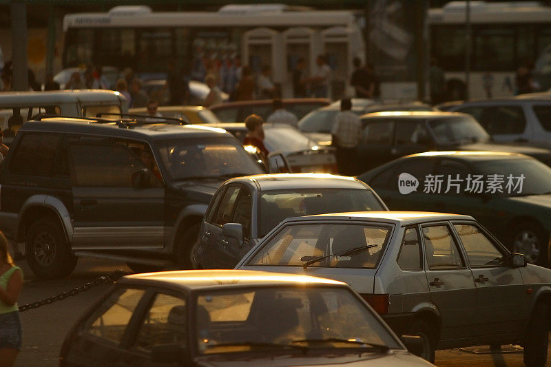 莫斯科夏天的交通堵塞