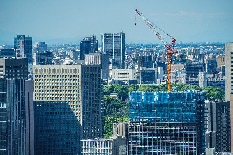 在建的建筑和东京的天际线