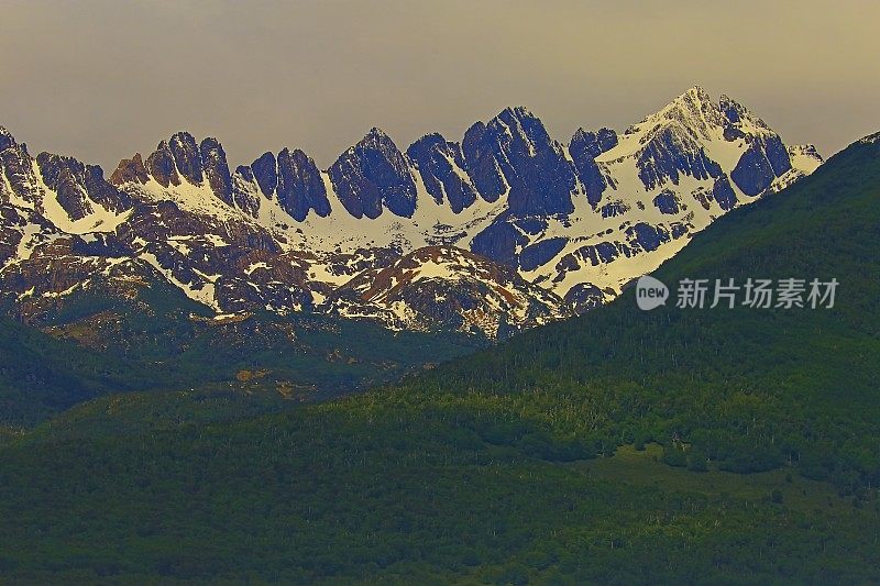 德纳瓦里诺山脉，威廉姆斯港-火地岛，智利