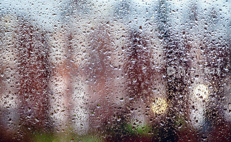 水滴雨背景