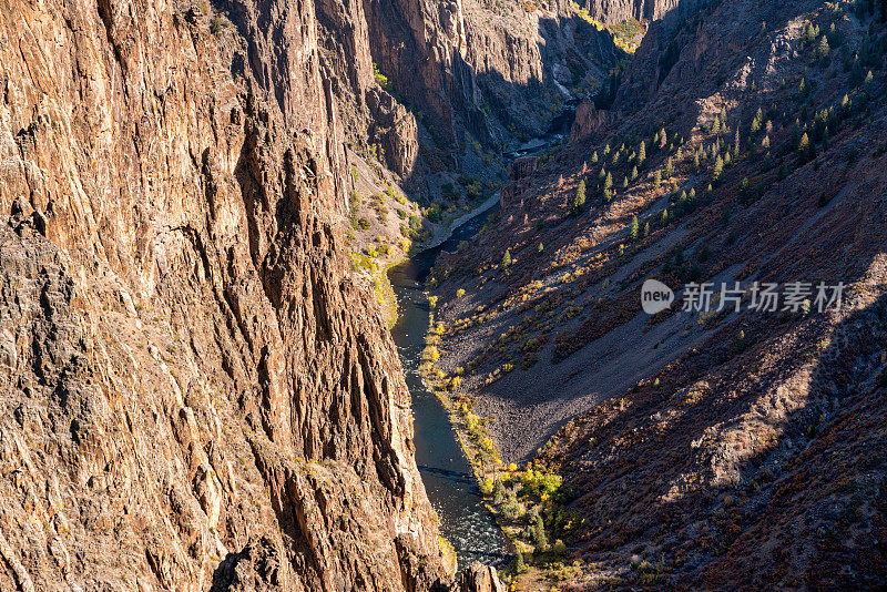 甘尼逊黑峡谷