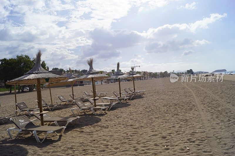 马扎伦:拉雷亚海滩