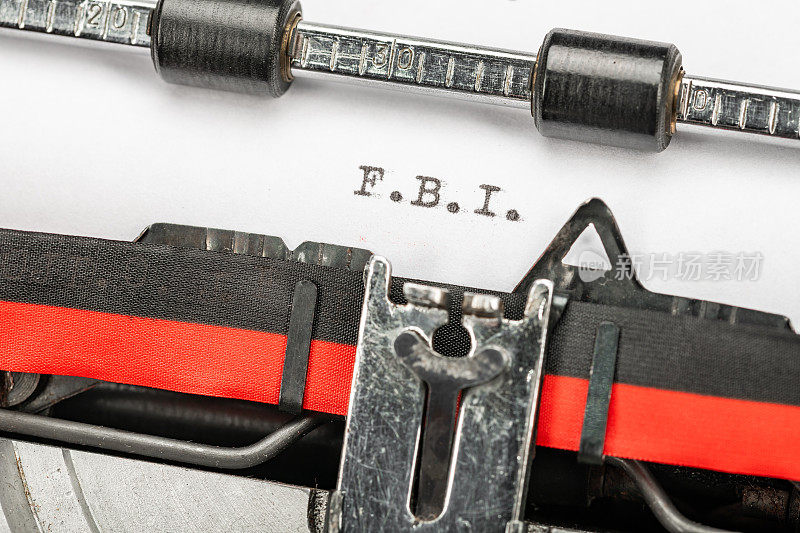 典型的打字机拼成fbi