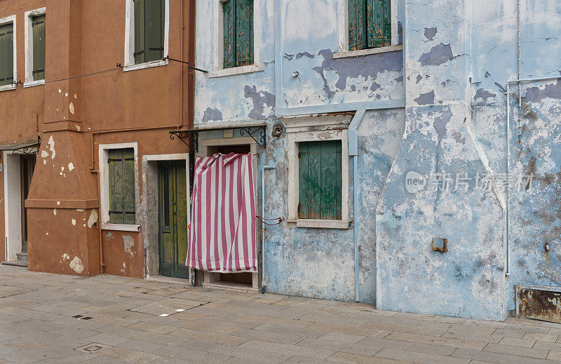 Burano,饱经风霜的墙壁