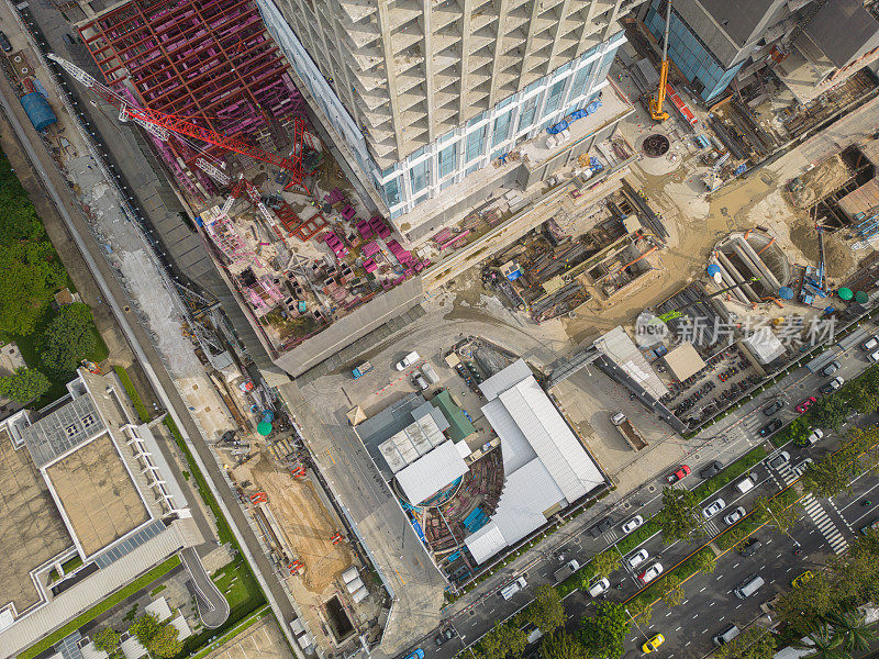 城市建筑工地的无人机鸟瞰图