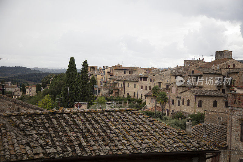 圣Gimignano。意大利。意大利一座古城的屋顶细节