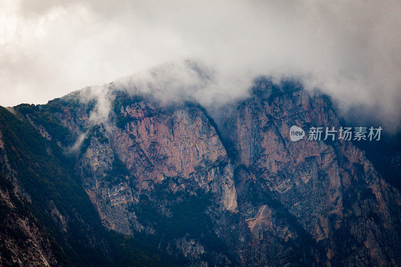 石灰岩山,阿尔卑斯山