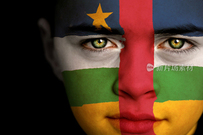 中非共和国国旗男孩