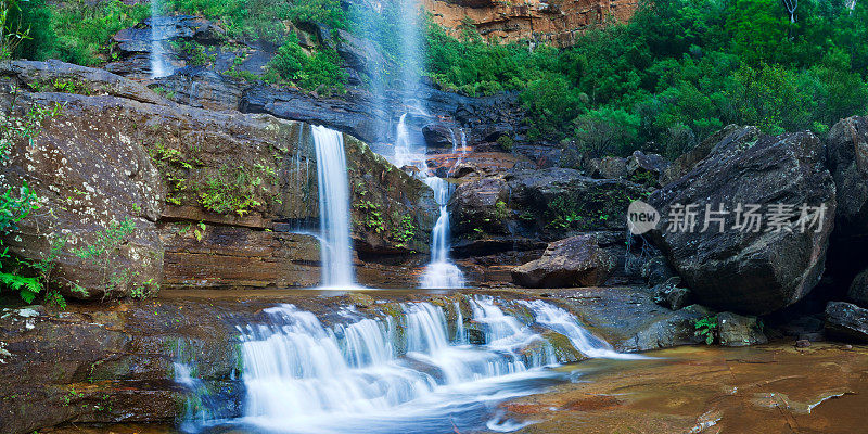 澳大利亚新南威尔士州蓝山的温特沃斯瀑布