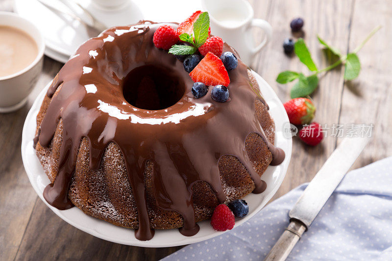 浆果巧克力蛋糕