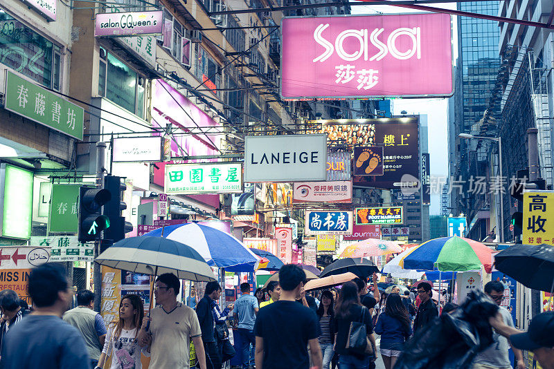 拥挤的香港街道