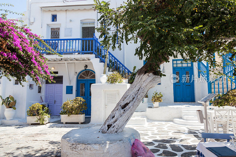希腊米科诺斯的典型小巷