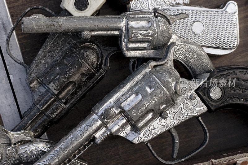 古董玩具手枪