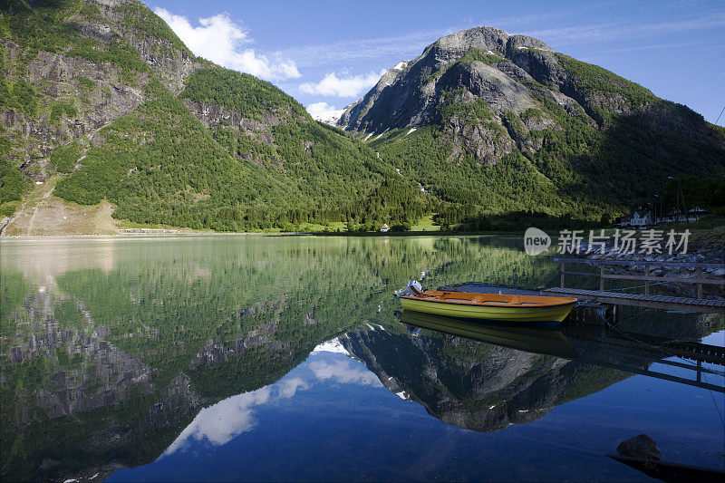 山，船和峡湾