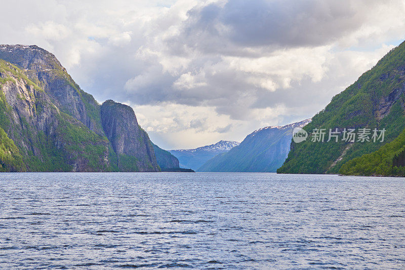 挪威的峡湾海岸