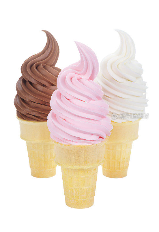 3个甜筒冰冻酸奶或软冰淇淋