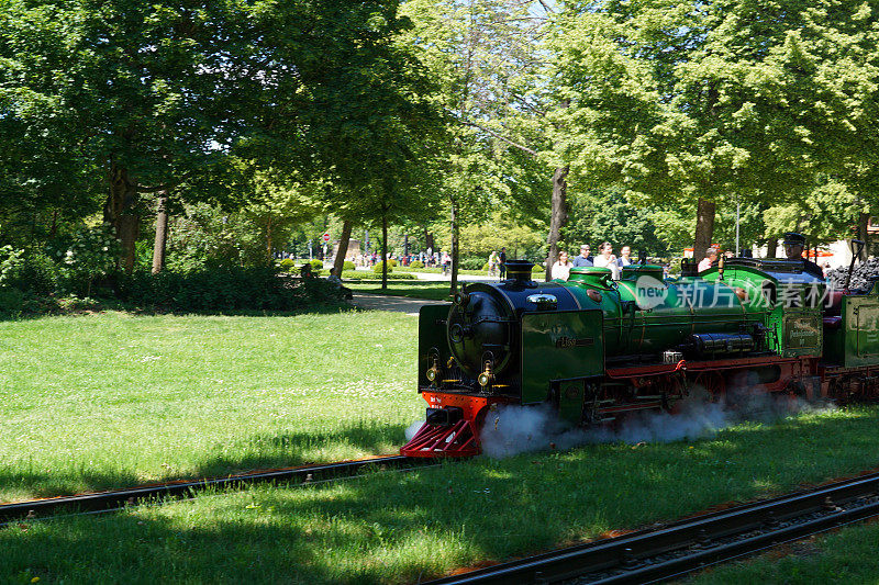 德累斯顿帕克森铁路的蒸汽火车
