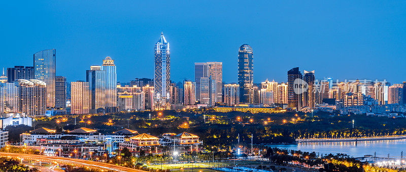 中国海南海口万绿园国际贸易CBD综合体夜景