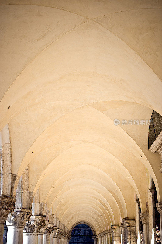 拱门在威尼斯