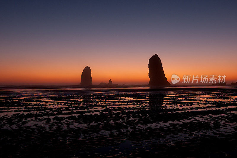 Cannon海滩岩层