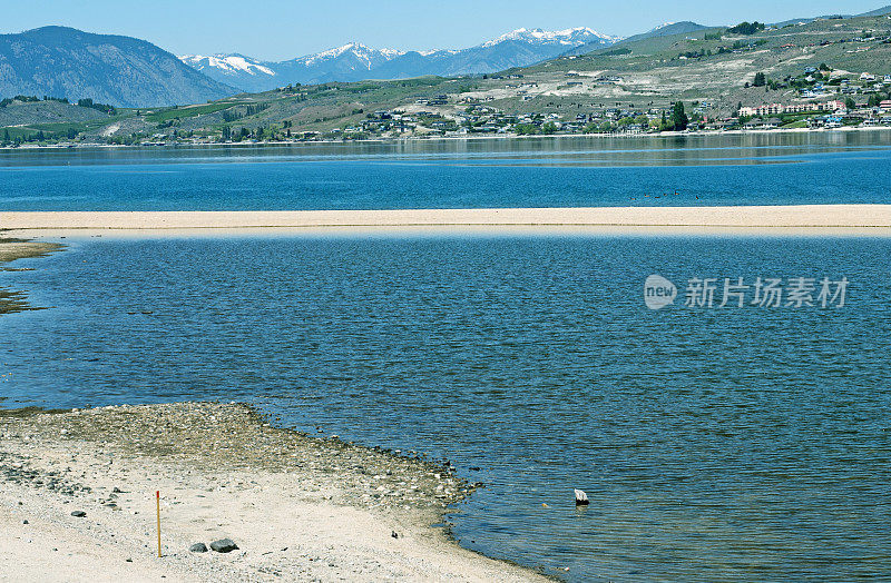 华盛顿州切兰湖上正在建设的住房开发项目