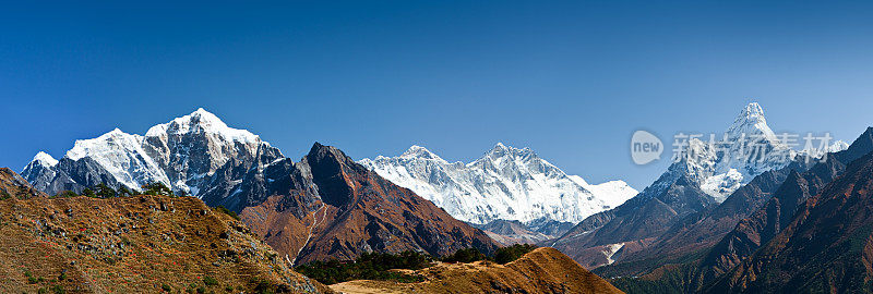 喜马拉雅山全景-阿玛达布拉姆