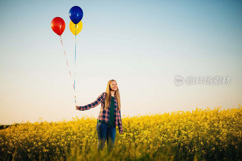 天性快乐的女人