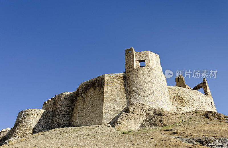 霍萨城堡周围的墙壁