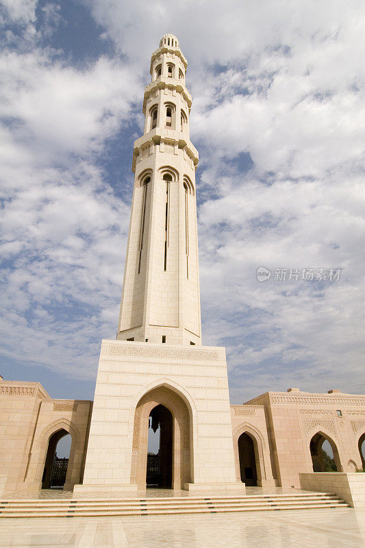 马斯喀特大清真寺的大尖塔