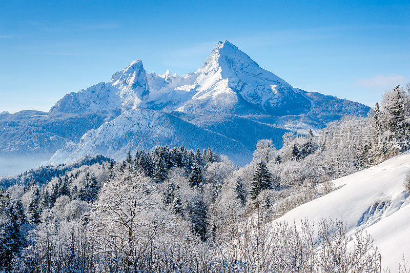 德国贝希特斯加登巴伐利亚阿尔卑斯山田园诗般的风景