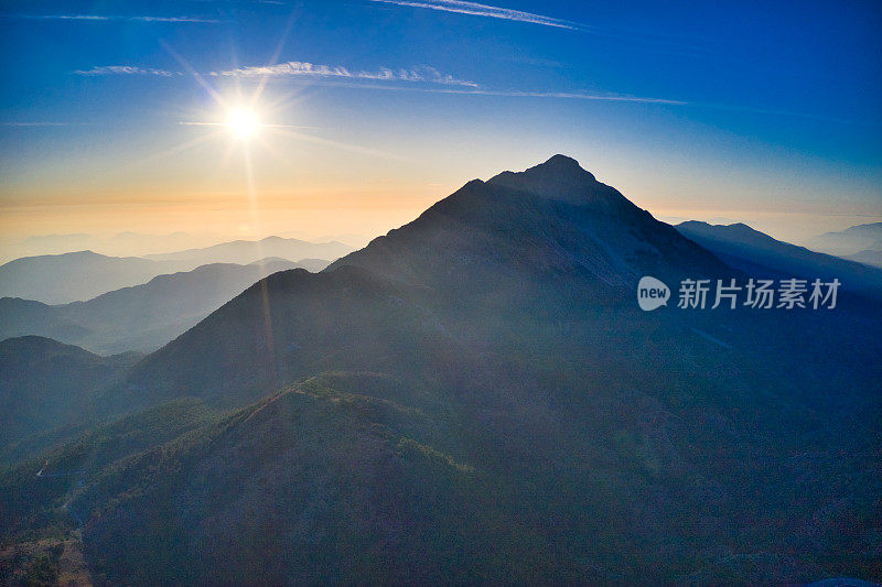 山日出全景图库照片