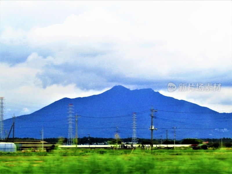 日本。8月。蓝山筑波。