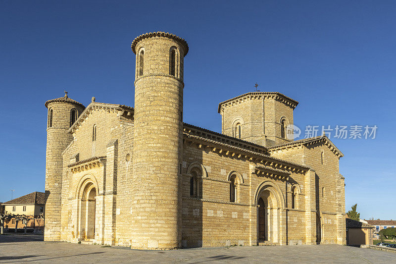 著名的圣Martín教堂在Frómista，帕伦西亚，西班牙从11世纪