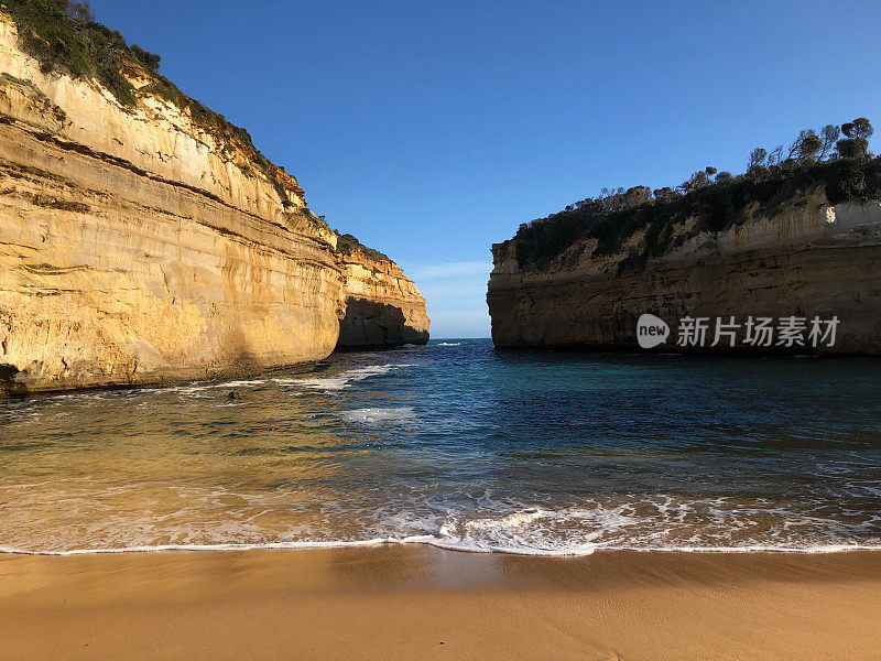 澳大利亚坎贝尔港国家公园十二门徒石灰岩的美丽照片
