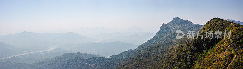 泰国北部的巴当山。