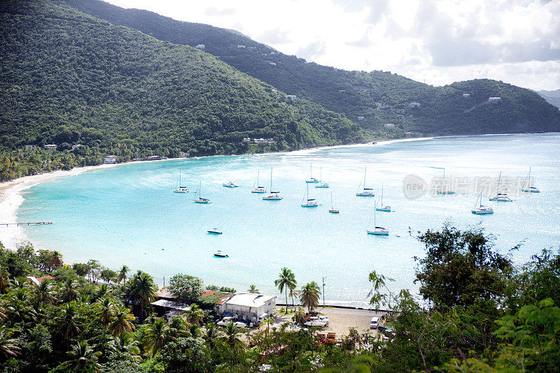 加勒比海海滩甘蔗花园湾，托尔托拉