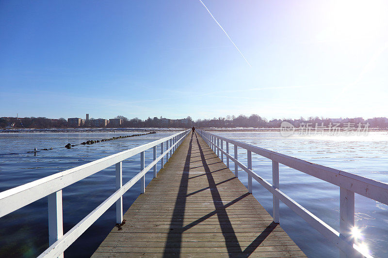 瑞典马尔默的木制码头