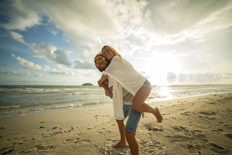 无法抑制他们的爱!