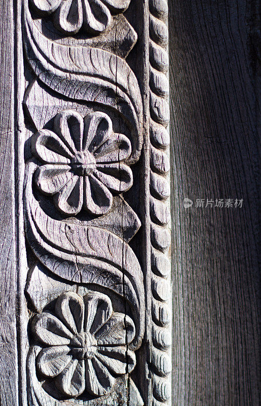 仿古花卉印度木门细节，复制空间