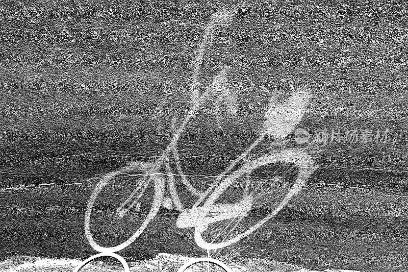 街道上的自行车影子。