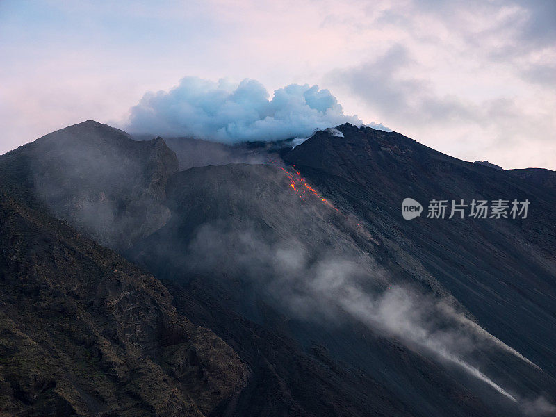 斯特龙博利火山