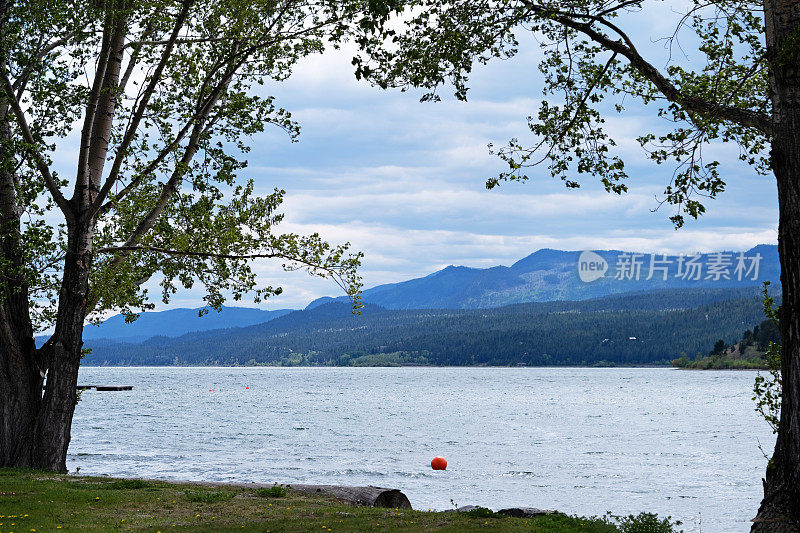 温德米尔湖，因弗米尔，加拿大不列颠哥伦比亚省