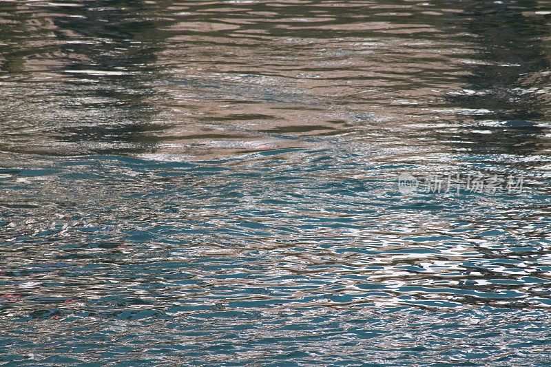 声波在海水中