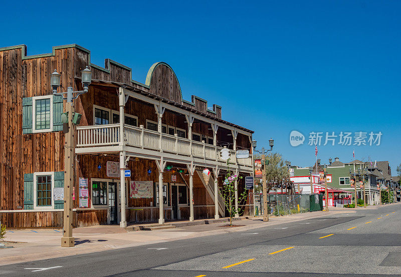 葡萄酒之乡的老城特梅库拉与它的乡村老西部建筑，加州