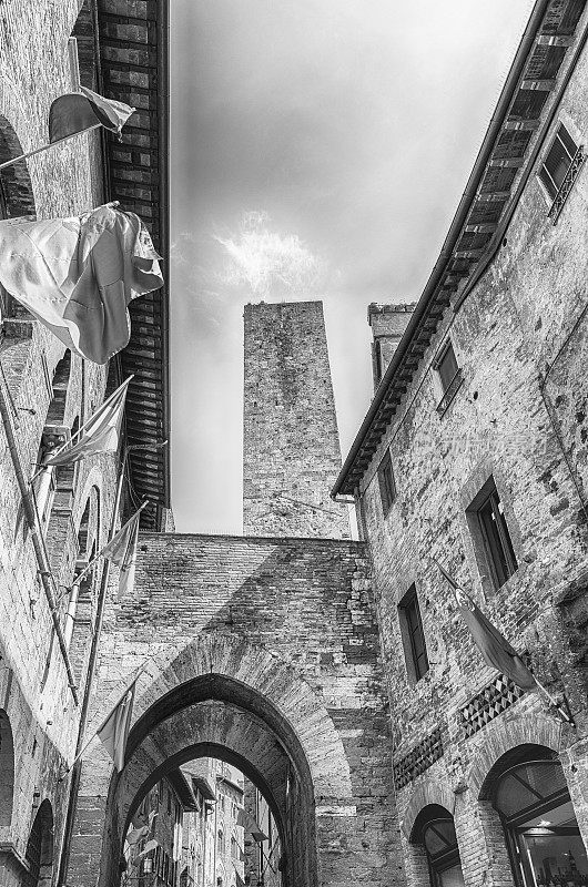 意大利标志性小镇圣吉米尼亚诺的中世纪建筑
