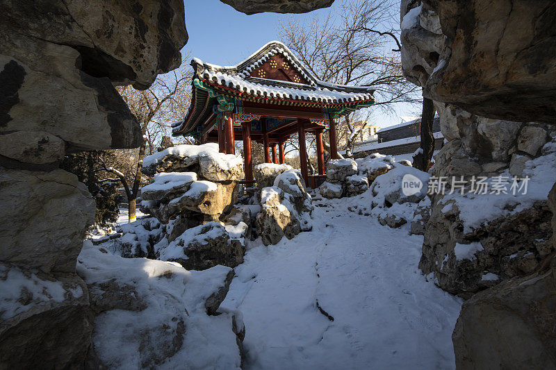 公园里的雪